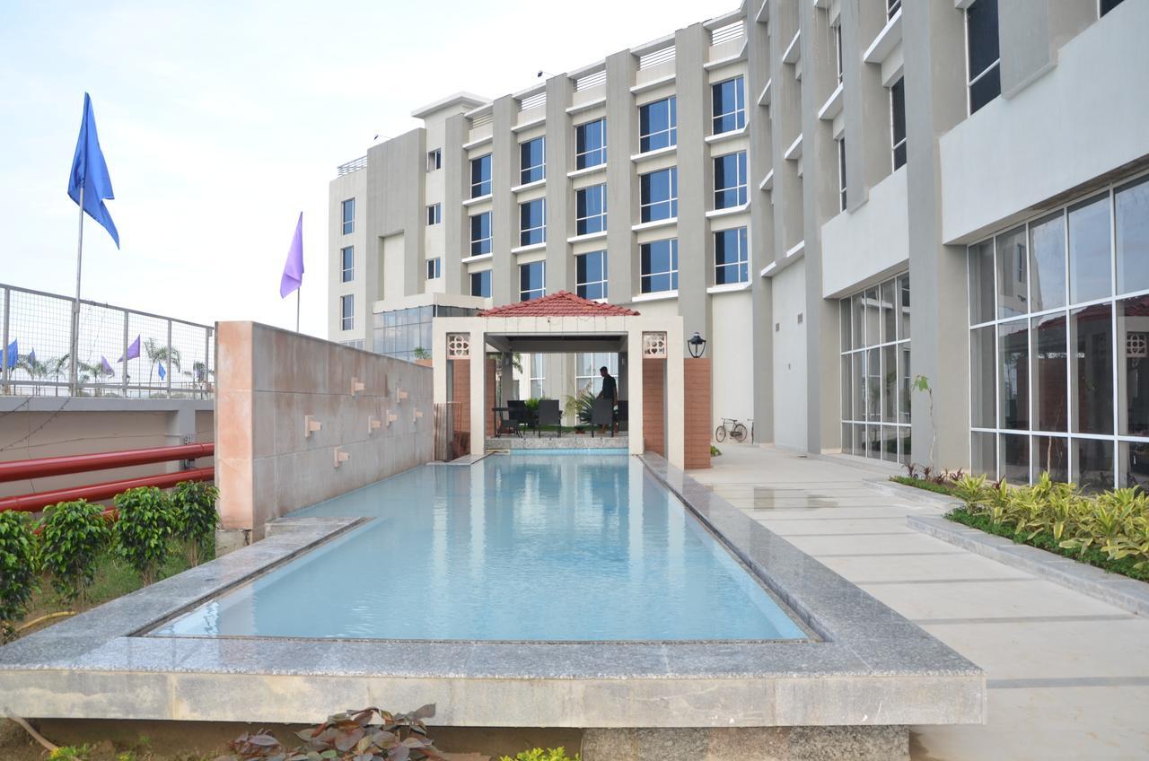 Maha Bodhi Hotel.Resort.Convention Centre Kültér fotó