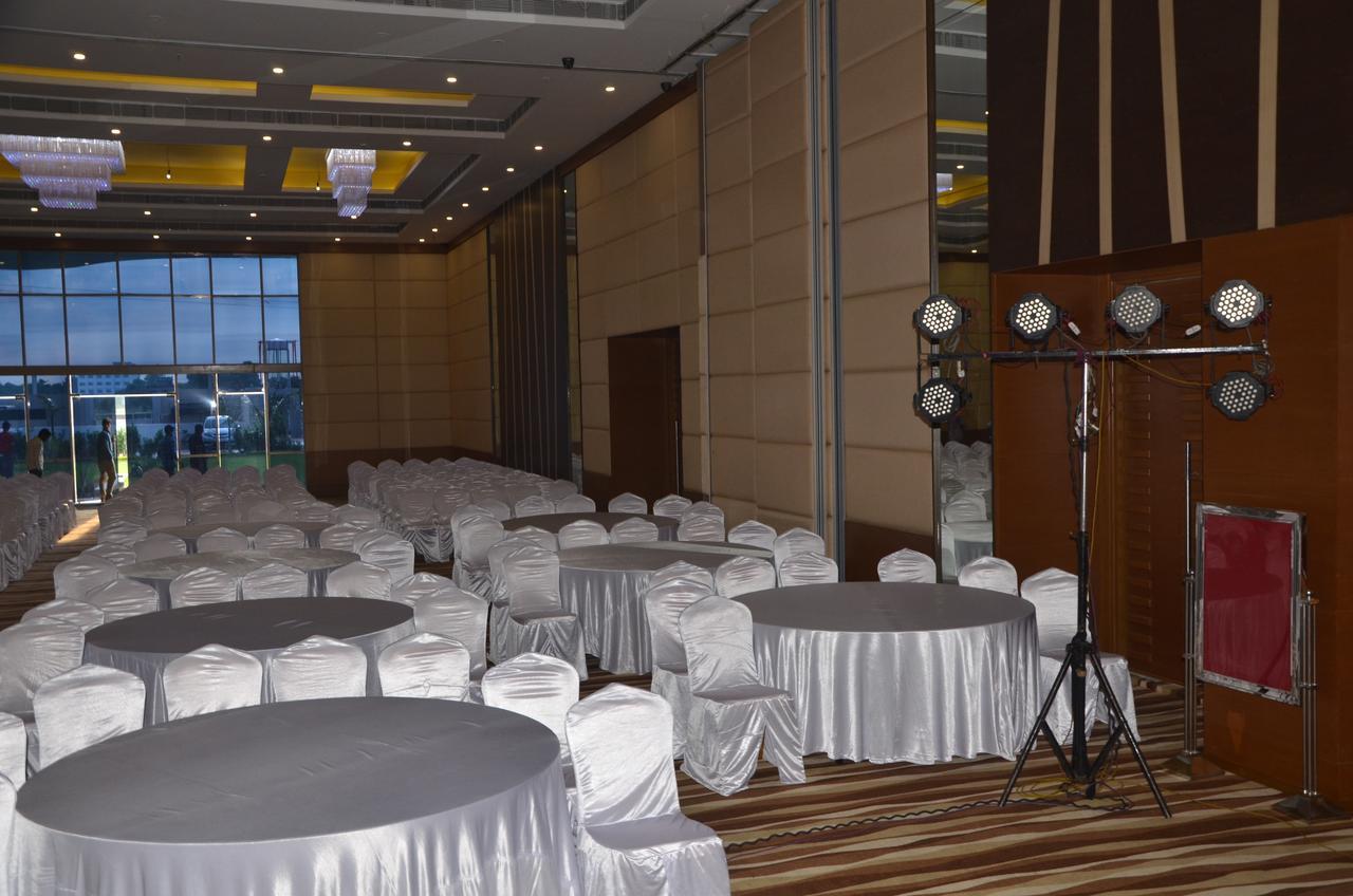 Maha Bodhi Hotel.Resort.Convention Centre Kültér fotó